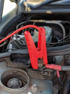 Silverline Batterie Externe 12 V USB Et Booster De Démarrage Pour Automobiles -Synthèse D'outils Boutique Batterie externe 12 V USB et booster de demarrage pour a 12