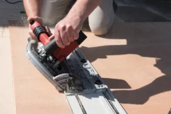 Scie Circulaire Plongeante Silverline Avec 2 Rails De Guidage De 700 Mm -Synthèse D'outils Boutique Scie circulaire plongeante Silverline avec 2 rails de gu 2