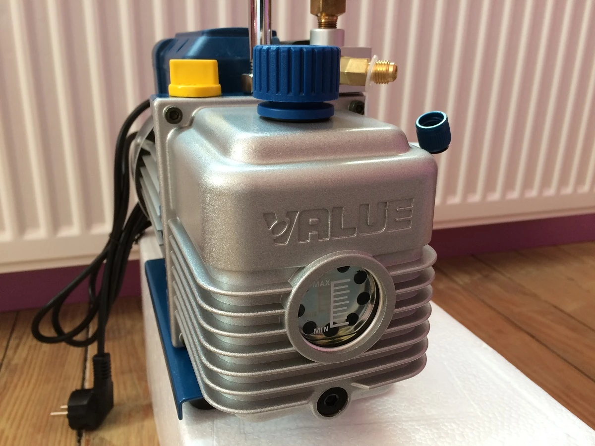 Pompe à Vide 2 étages Value 283 L/m Avec électrovanne Et Vacuomètre 4 Pompe à Vide 2 étages Value 283 L/m Avec électrovanne Et Vacuomètre – Image 4