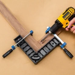 Équerre De Montage Rockler Clamp-It -Synthèse D'outils Boutique rockler clamp it assembly square 29190